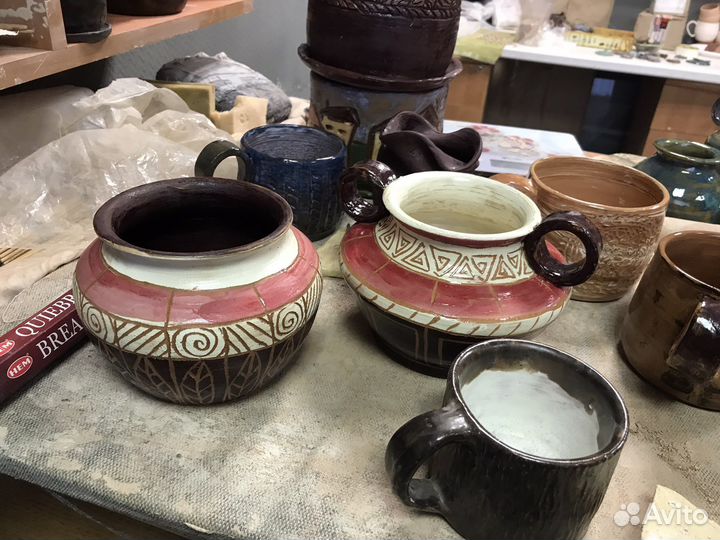 Керамические «штучки»: кружки, кувшины и вазочки