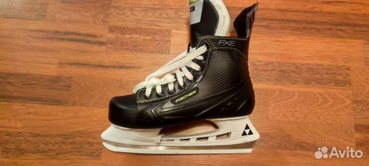 Коньки хоккейные 43 размер Fischer