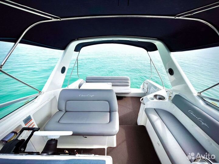 Моторная яхта cris craft 33