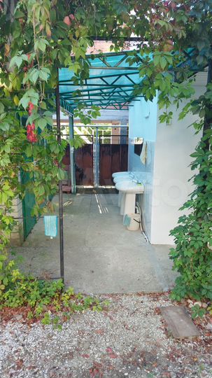 Комната 12 м² в 6-к., 2/2 эт.