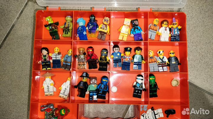 Мини фигурки lego на выбор