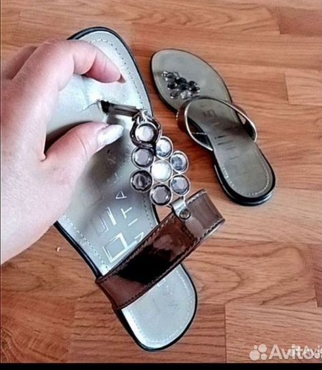 Шлепанцы, сабо