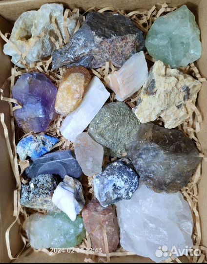 Набор минералов. Коллекция 15 камней