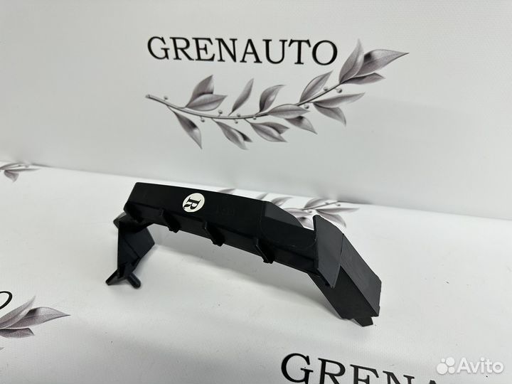 Кронштейн под фару правый mazda 6 gh