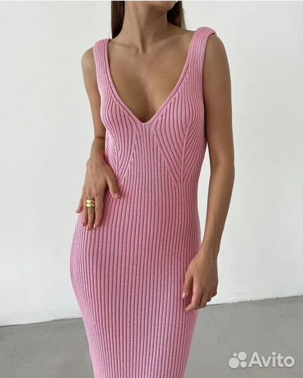 Вязаное платье длинное