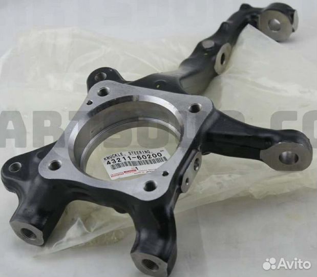 Кулак подвески поворотный правый правый Toyota