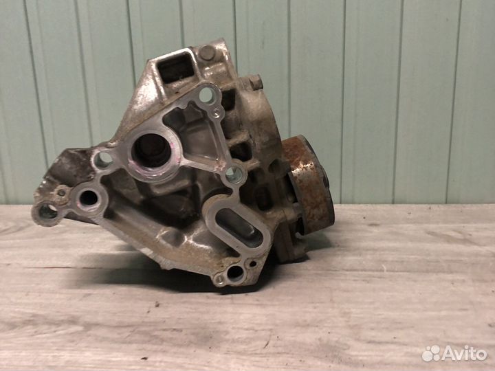 Помпа toyota camry V55 2.5 л