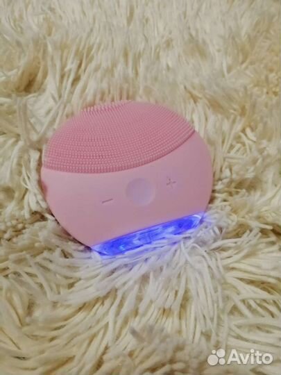 Щетка массажёр для лица forever