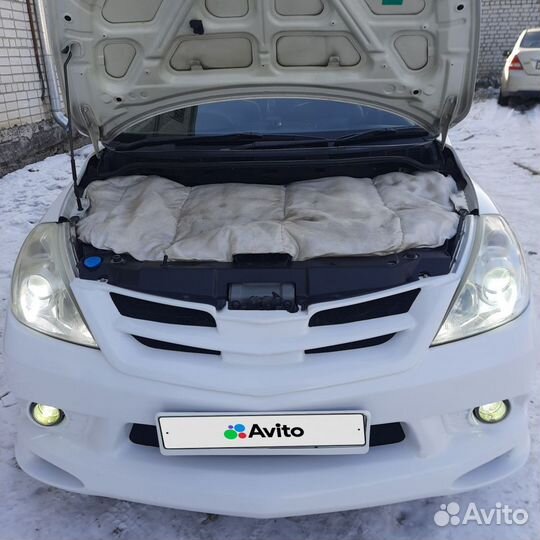 Nissan Tiida Latio 1.5 AT, 2009, 146 000 км