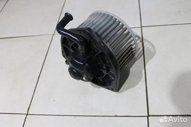 Моторчик отопителя Mitsubishi MR568593 лансер 9
