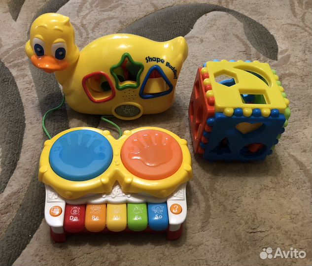Развивающие игрушки пакетом