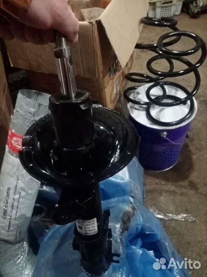 Пружины задней подвески и переднии амор