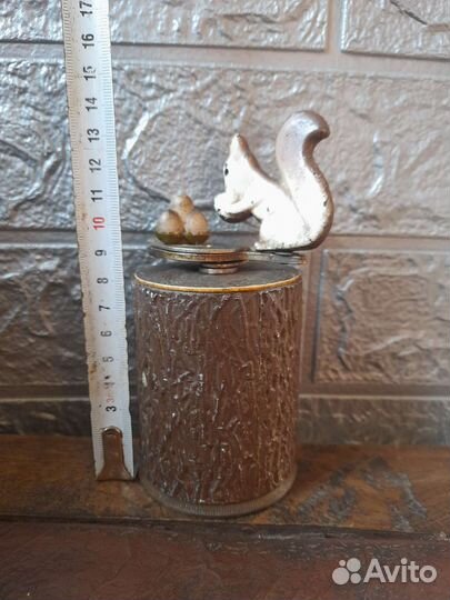 Сувенирная кофемолка белка СССР