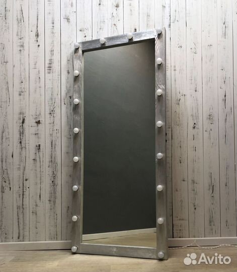 Зеркало с подсветкой