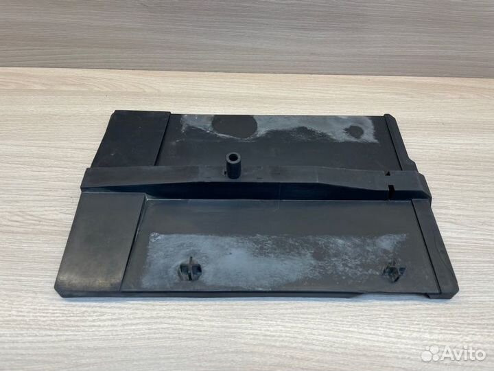 Площадка аккумулятора LADA X-Ray