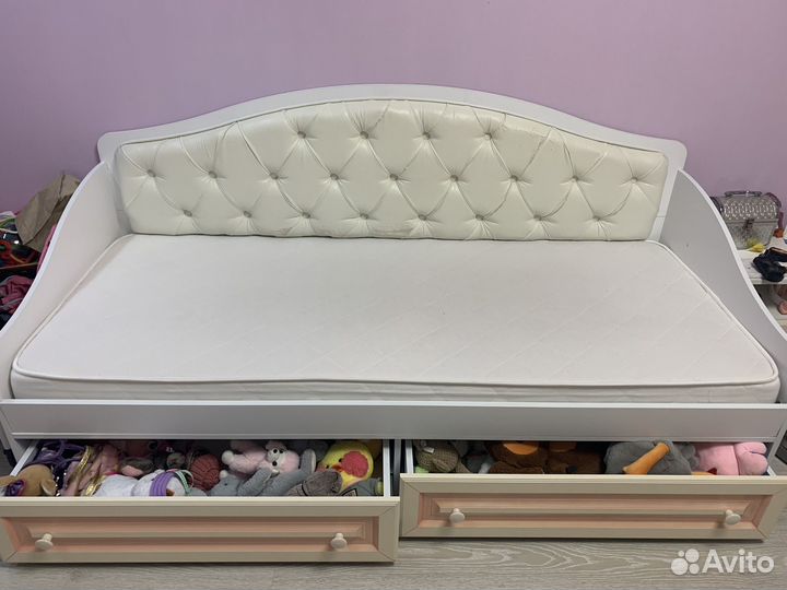 Матрас, кровать в подарок