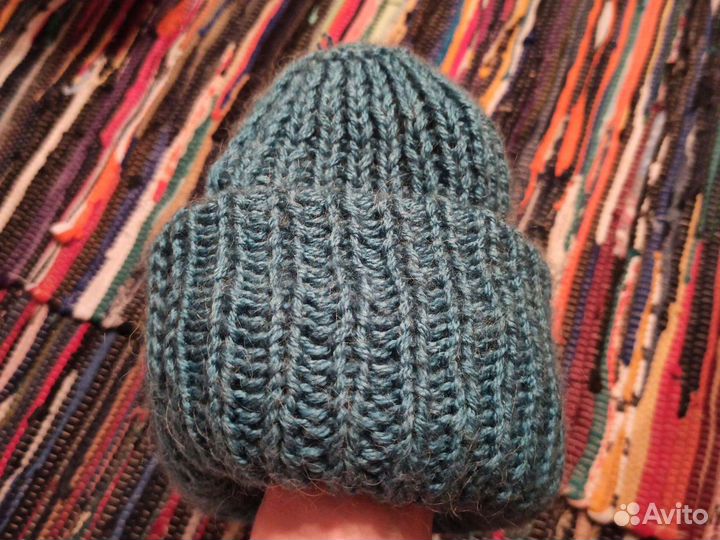 Шапка из мохера ручной работы