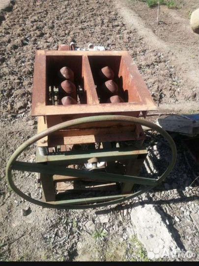 Вибростанок для производства блоков