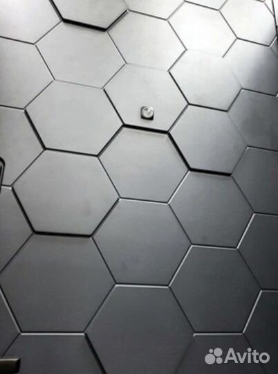 Дверь входная металлическая новая