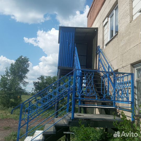 Металлическая лестница