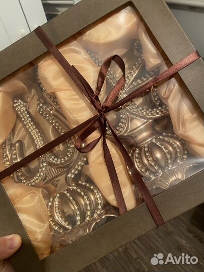 Статуэтки сувениры