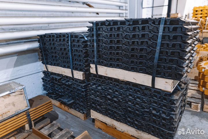 Башмак 3G 600 мм IS4986/600 R320LC-7A SJM