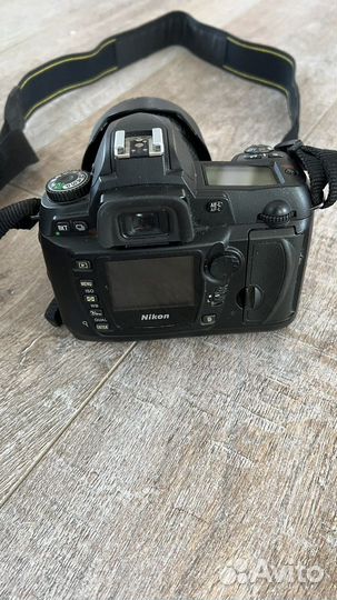 Зеркальный фотоаппарат Nikon d70s