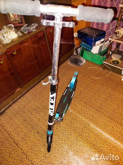 Самокат Roces