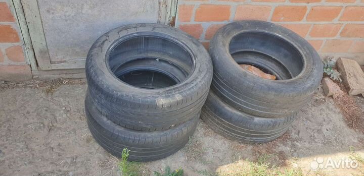 Bridgestone Turanza T001 255/55 R17