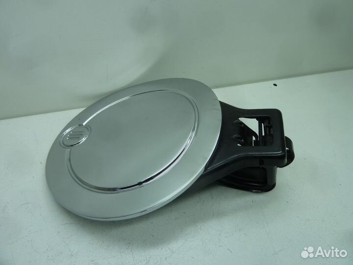 GM Лючок бензобака Хромированный