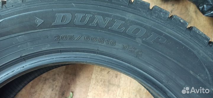 Dunlop Winter Maxx WM01 205/60 R16