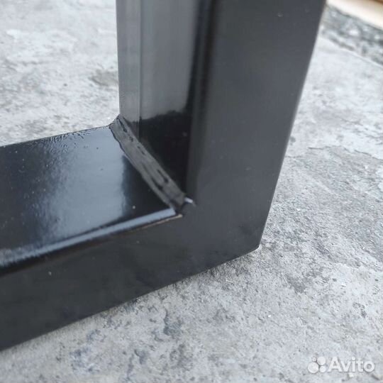 Подстолье
