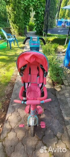 Детский велосипед с ручкой