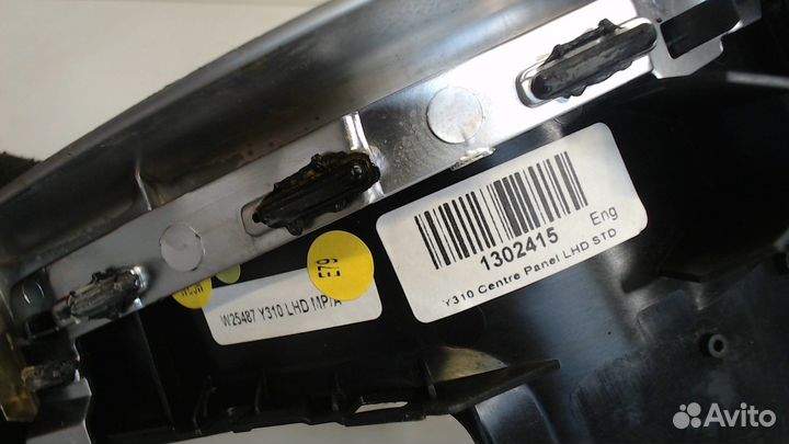 Панель управления магнитолой Volvo XC60, 2011