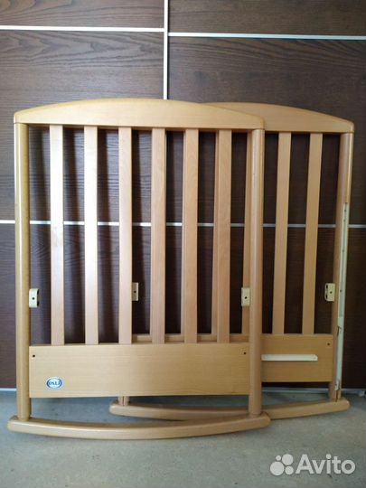 Кроватка-маятник натуральный. бук. Италия