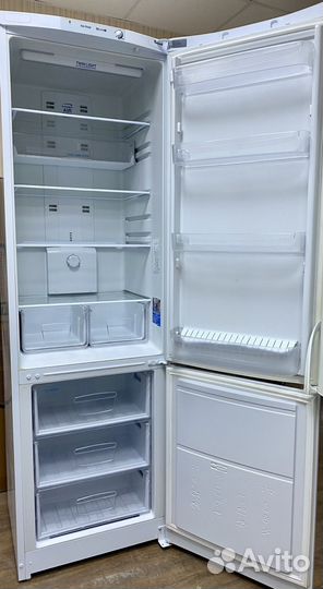 Холодильник Indesit (No Frost) 200 см