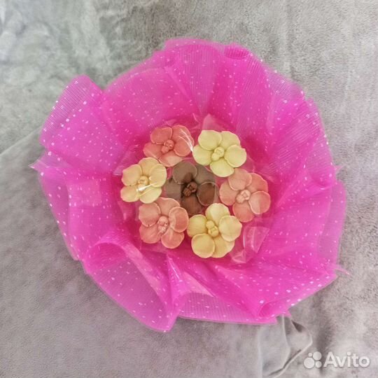 Бельгийский шоколад в виде букета из роз