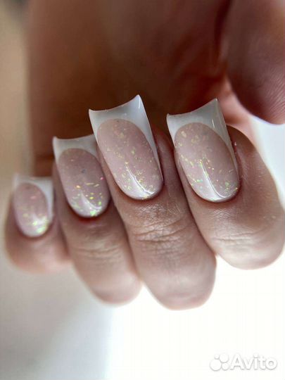 Маникюр, наращивание ногтей