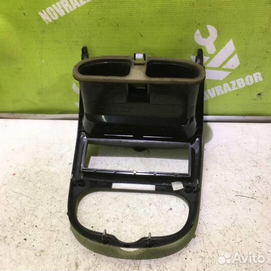 Рамка магнитолы Пежо 206