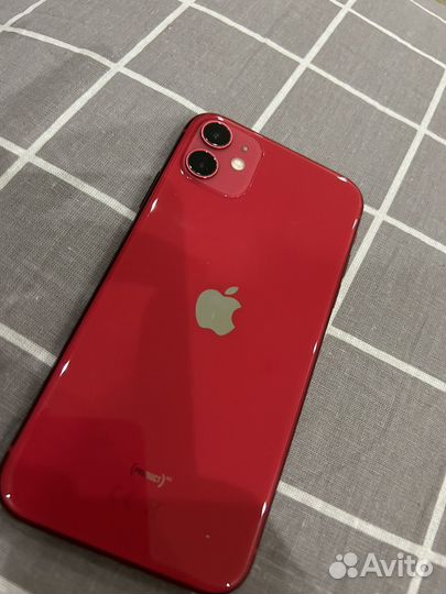 iPhone 11 64GB (red)