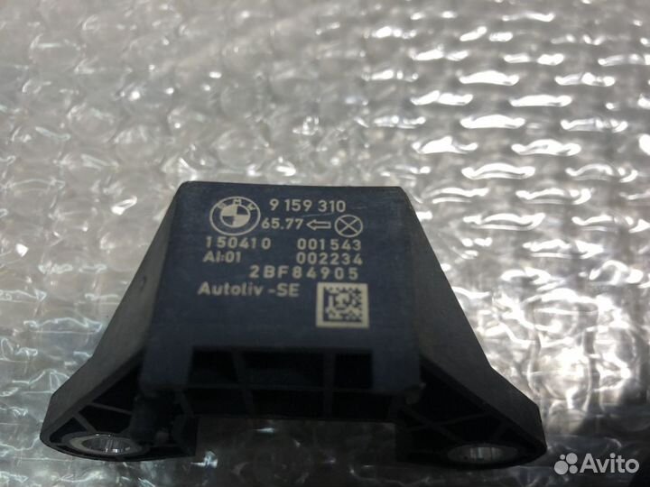 Центральный датчик удара BMW 550i F10 N63