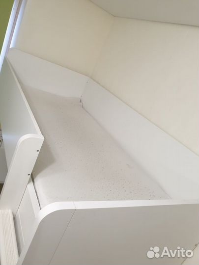 Двухъярусная кровать IKEA со столом и шкафом