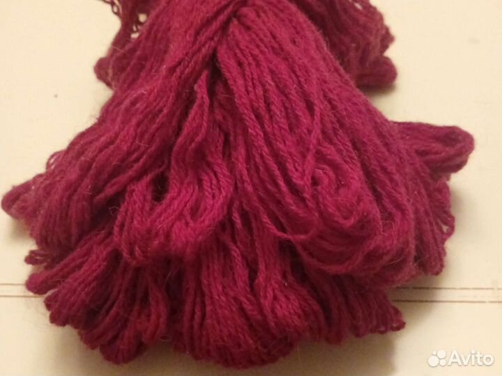 Шерстяные нитки