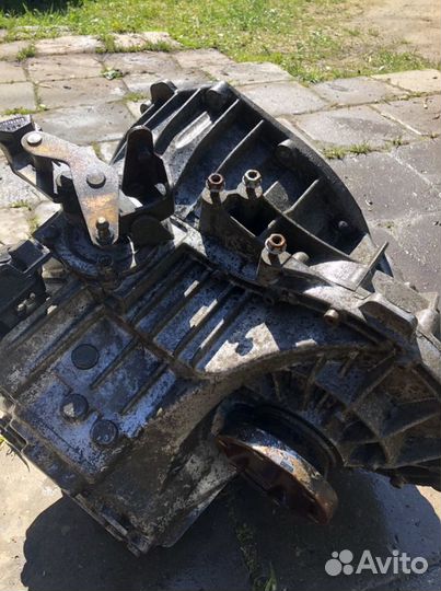 Клробка передач на vito 638