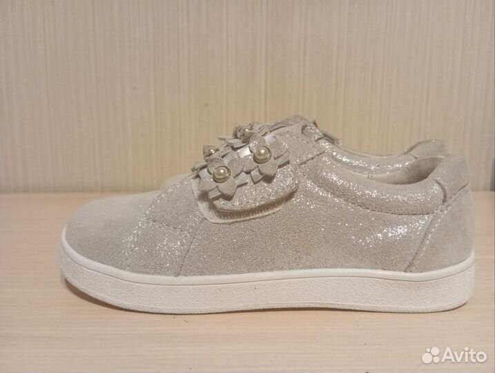 Белые туфли для девочки новые 29 размер Котофей