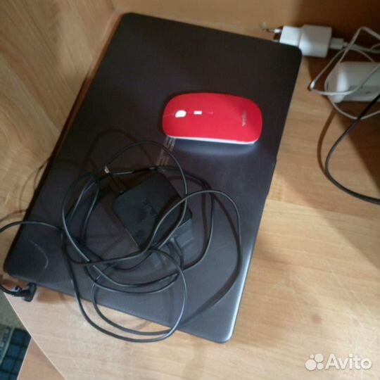 Ноутбук asus