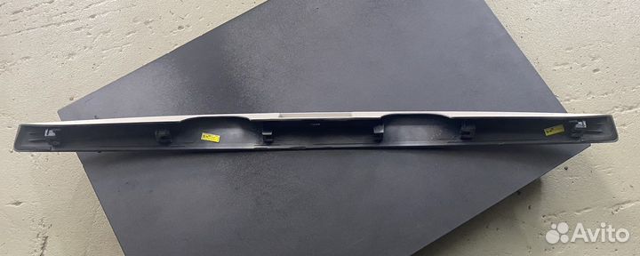 Молдинг на крышку богажника Solaris