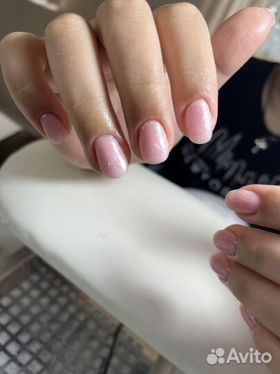 Модель на маникюр