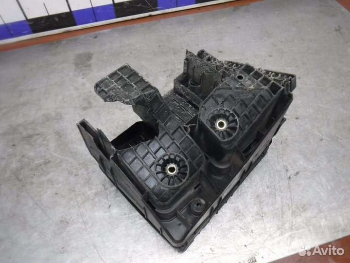 Блок предохранителей Volkswagen Tiguan cava 2009