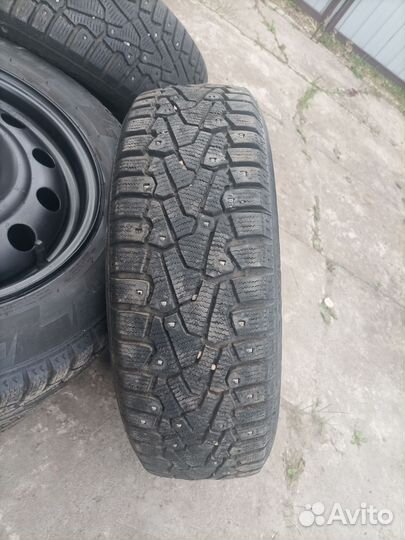 Pirelli Ice Zero 185/65 R15 92T